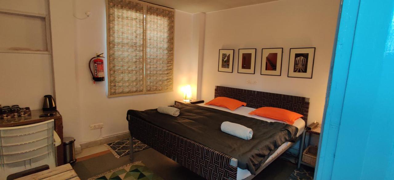 J House Near Bhikaji New Delhi