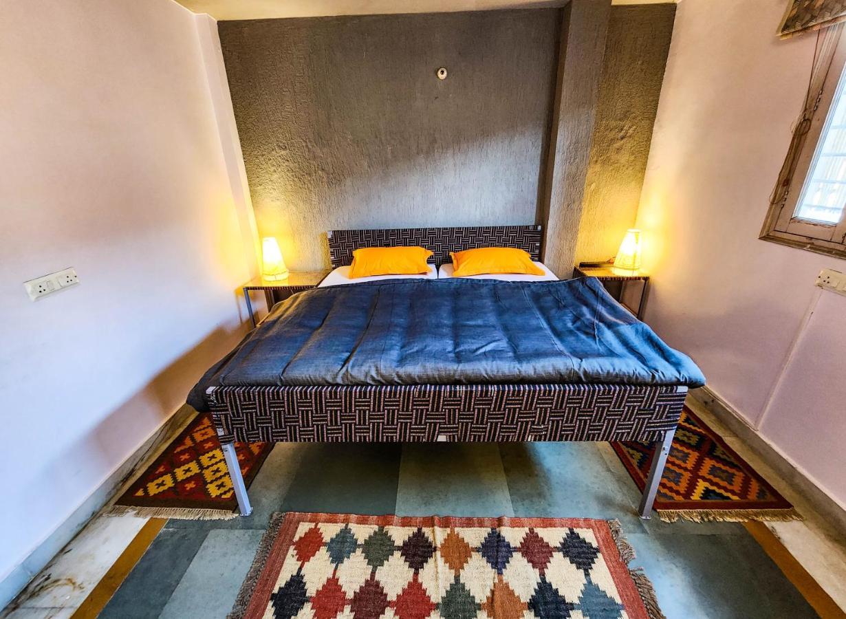 J House Near Bhikaji New Delhi