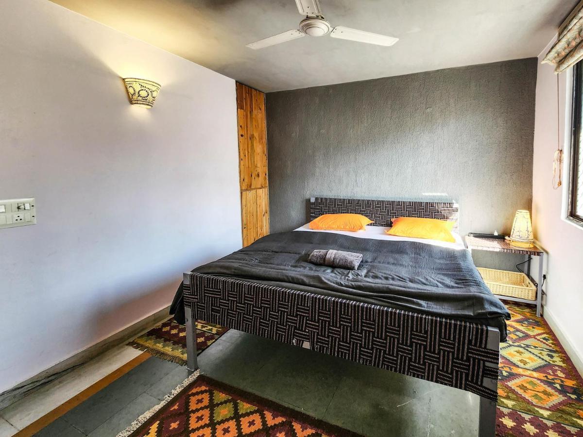 J House Near Bhikaji